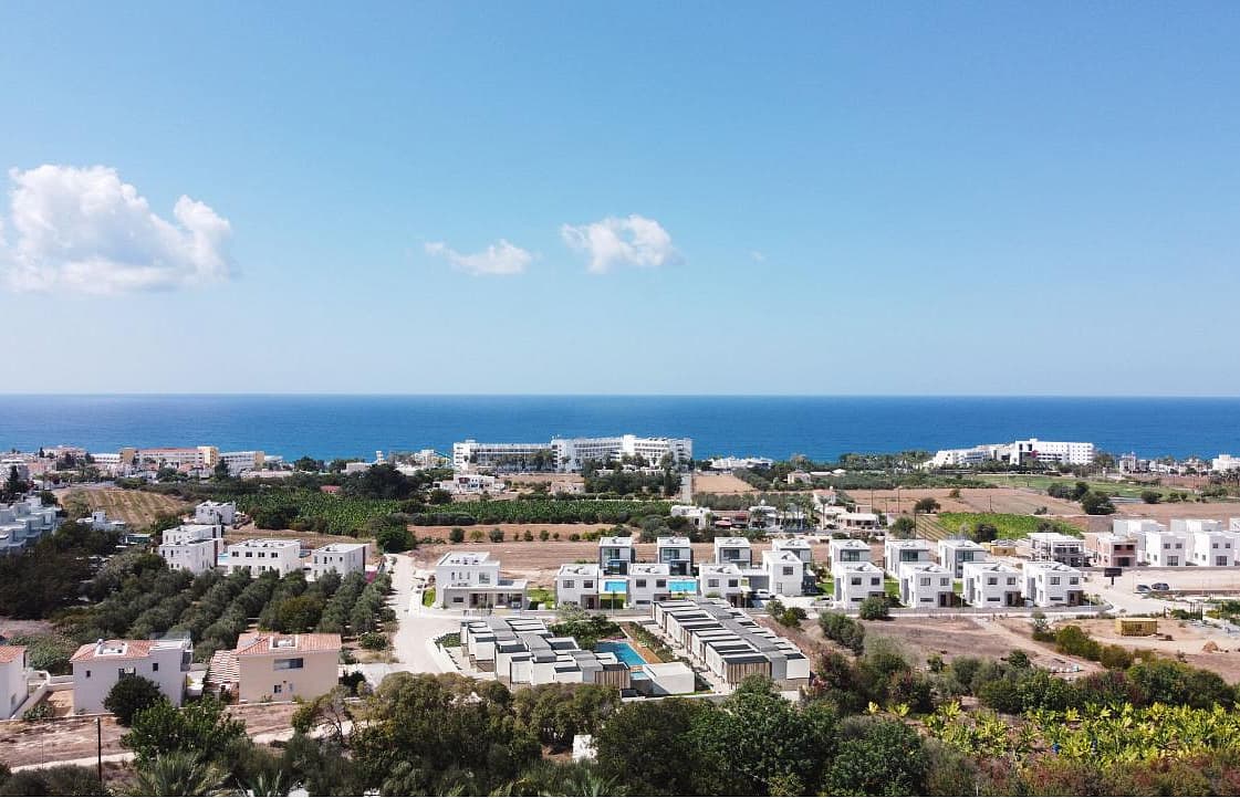 Car Rental in Chloraka: Basic Tips